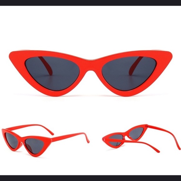 Gave2aRadChick‼️Retro-Red Cat Eye Sunnies😎 - Picture 4 of 7